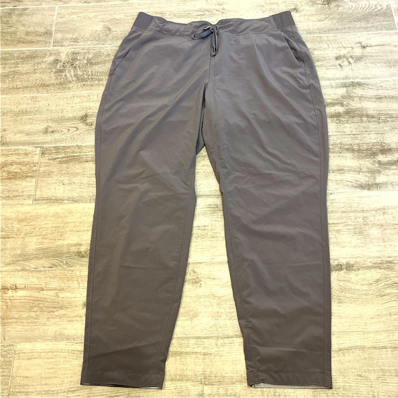 ATHLETA Midtown Ankle Pants Women’s Plum Purple Size 14 Style 297748-10 - Picture 1 of 8